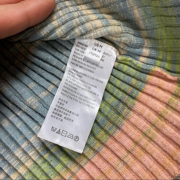 Urban Outfitters knit crop cardigan - Picture 6 of 8